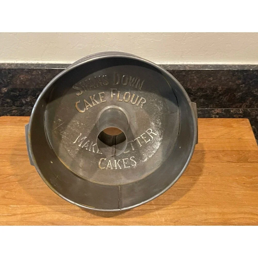 VINTAGE SWANS DOWN TUBE CAKE PAN